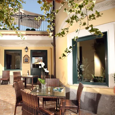 Alessandrino Hotel