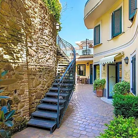 Hotel Alessandrino