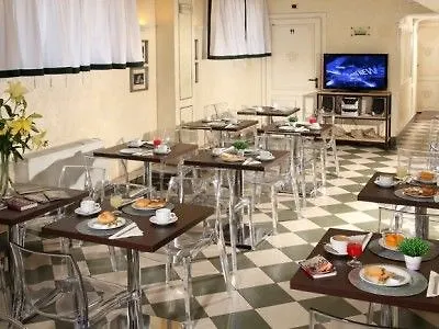 アレッサンドリノ ホテル