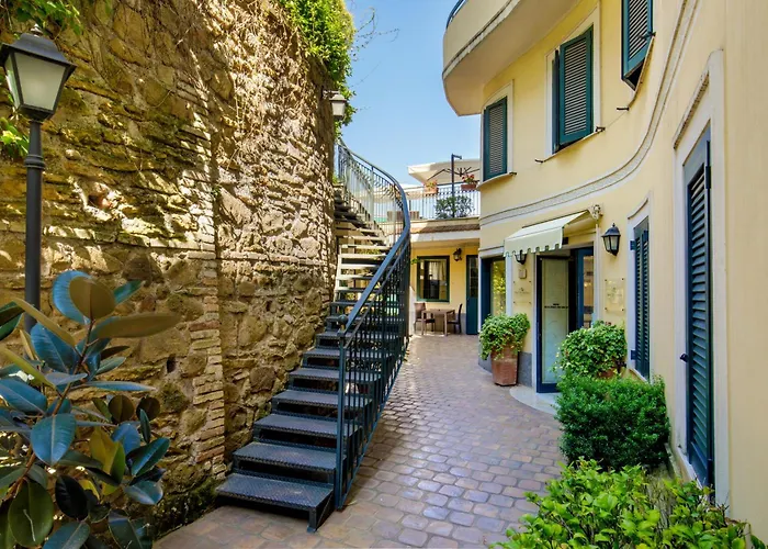 Alessandrino 3* Rome