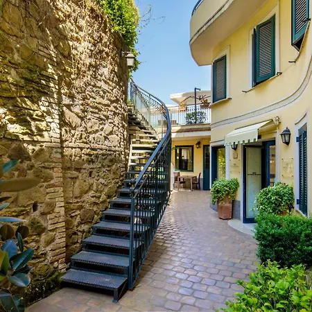 Alessandrino 3* 로마