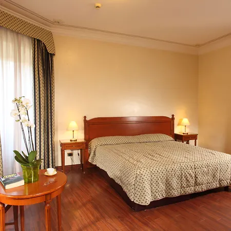 Alessandrino 호텔 3*