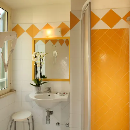 Alessandrino 3* 로마